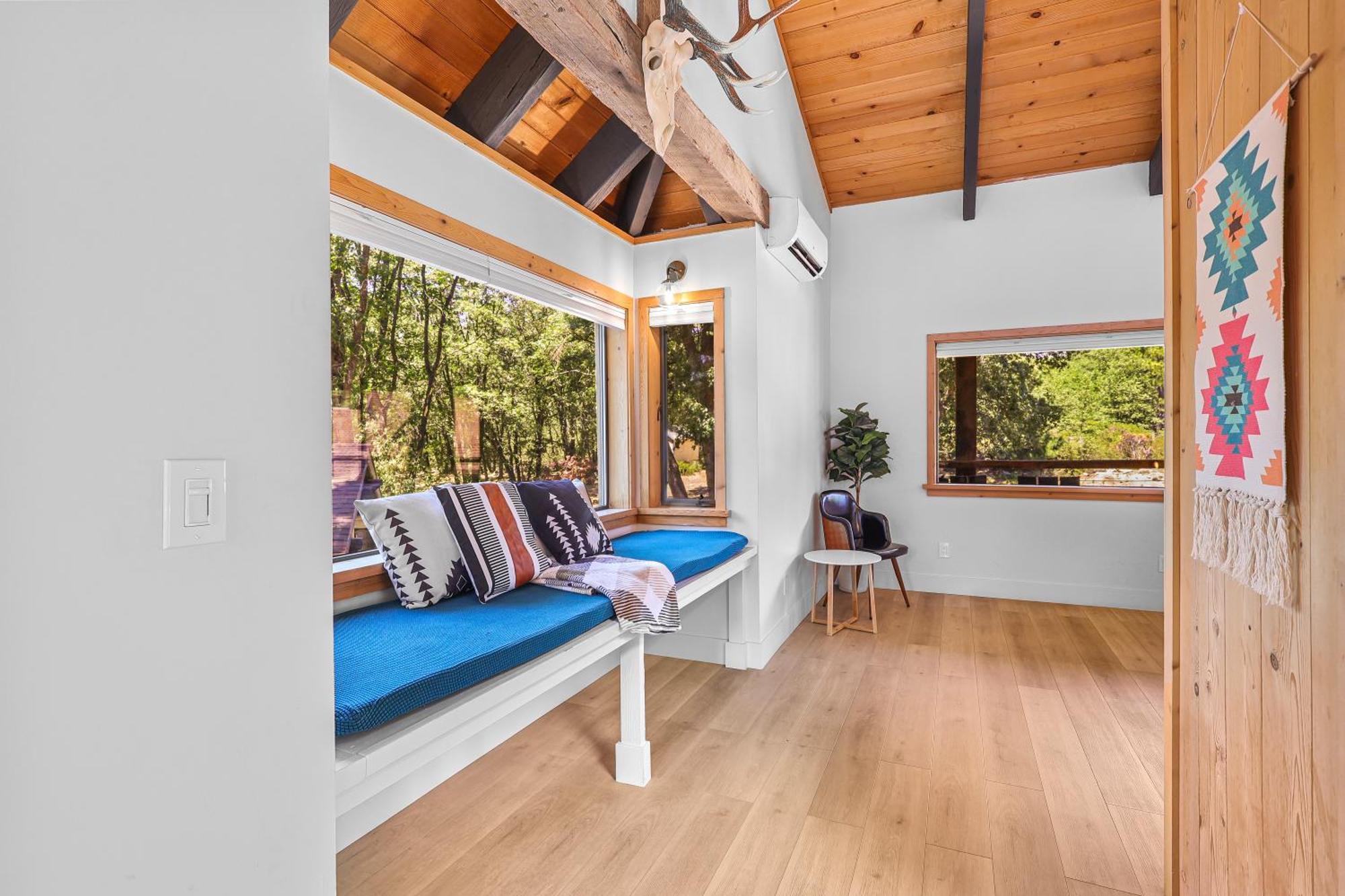 Basecamp Lodge موونت شاستا المظهر الخارجي الصورة